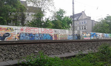 Graffiti Bombing - Photo by taggman143