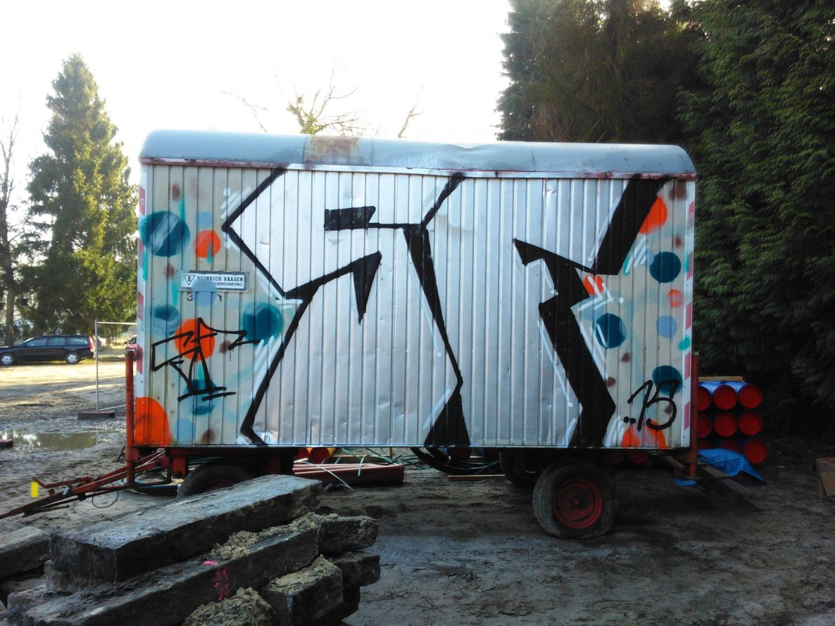 Graffiti Bombing in Oldenburg - Photo by tampa911 - Sf (2015)