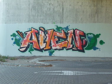 Graffiti Wall in Oldenburg - Photo by tampa911 - Psk