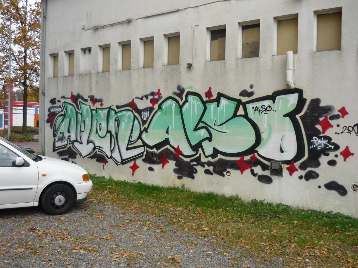 Graffiti Bombing in Oldenburg - Photo by tampa911 - Amen, Also