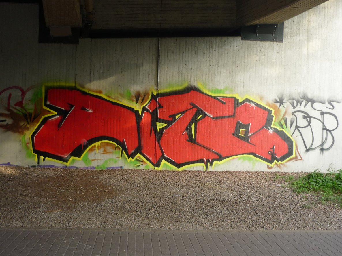 Graffiti Wall in Oldenburg - Photo by tampa911 - Ditc