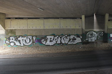 Graffiti Wall in Oldenburg - Photo by tampa911 - Rito, BonusOl