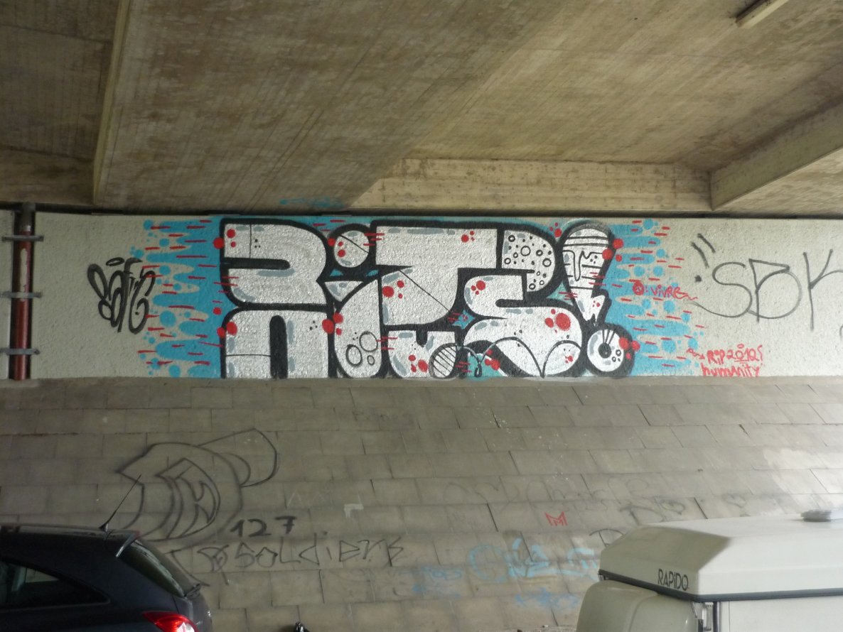 Graffiti Wall in Oldenburg - Photo by tampa911 - Ritus