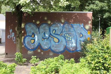 Graffiti Bombing in Oldenburg - Photo by tampa911 - Aesop