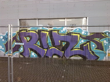 Graffiti Wall in Oldenburg - Photo by tampa911 - rlz
