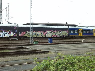 Graffiti Train in Oldenburg - Photo by tampa911 - swk, swk's