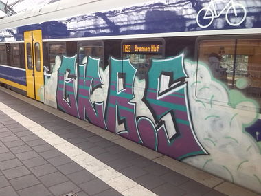 Graffiti Train in Oldenburg - Photo by tampa911 - Gkrs
