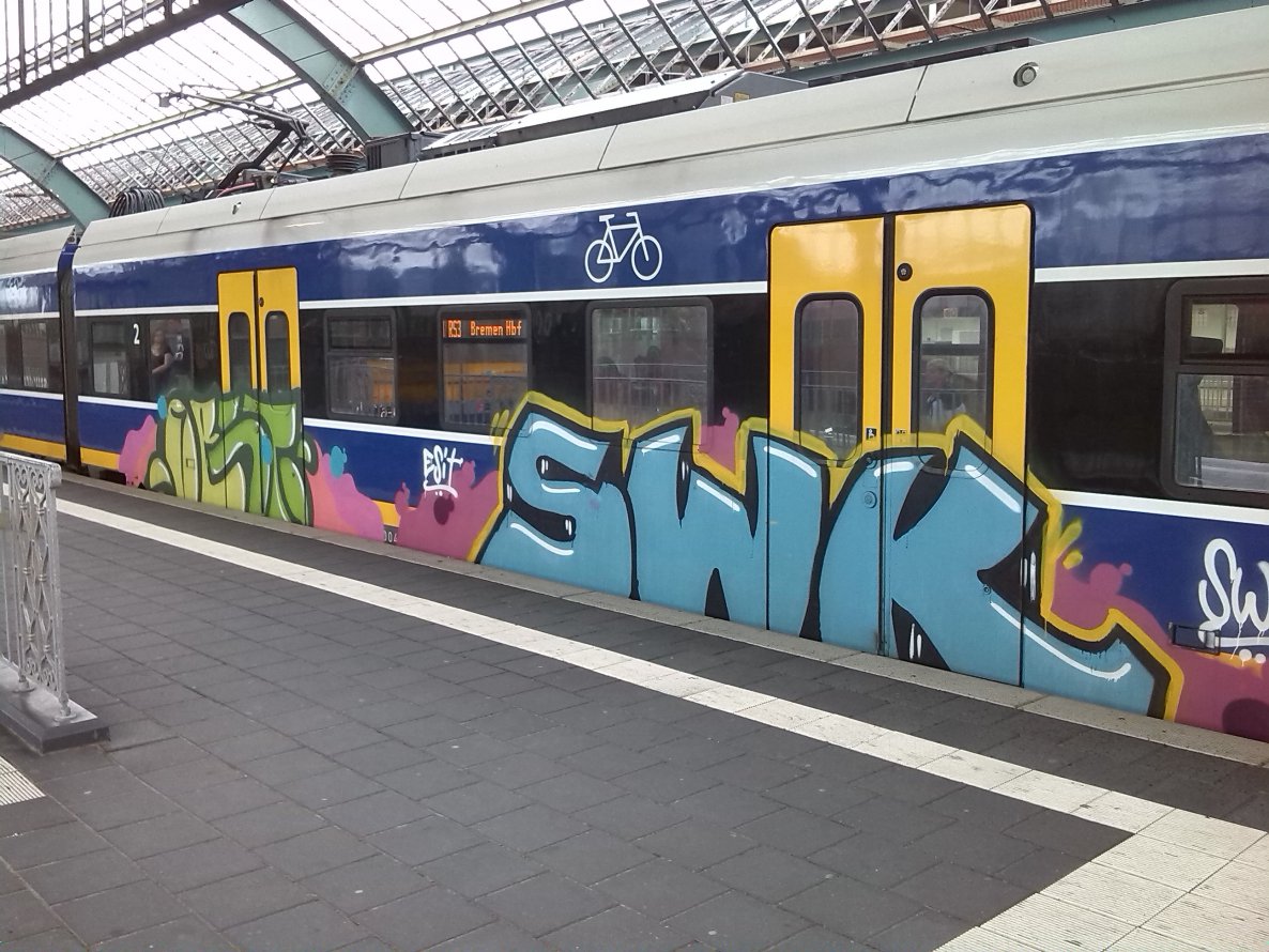 Graffiti Train in Oldenburg - Photo by tampa911 - Swk