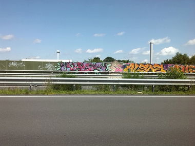 Graffiti Bombing in Oldenburg - Photo by tampa911 - Chek, Alsoe