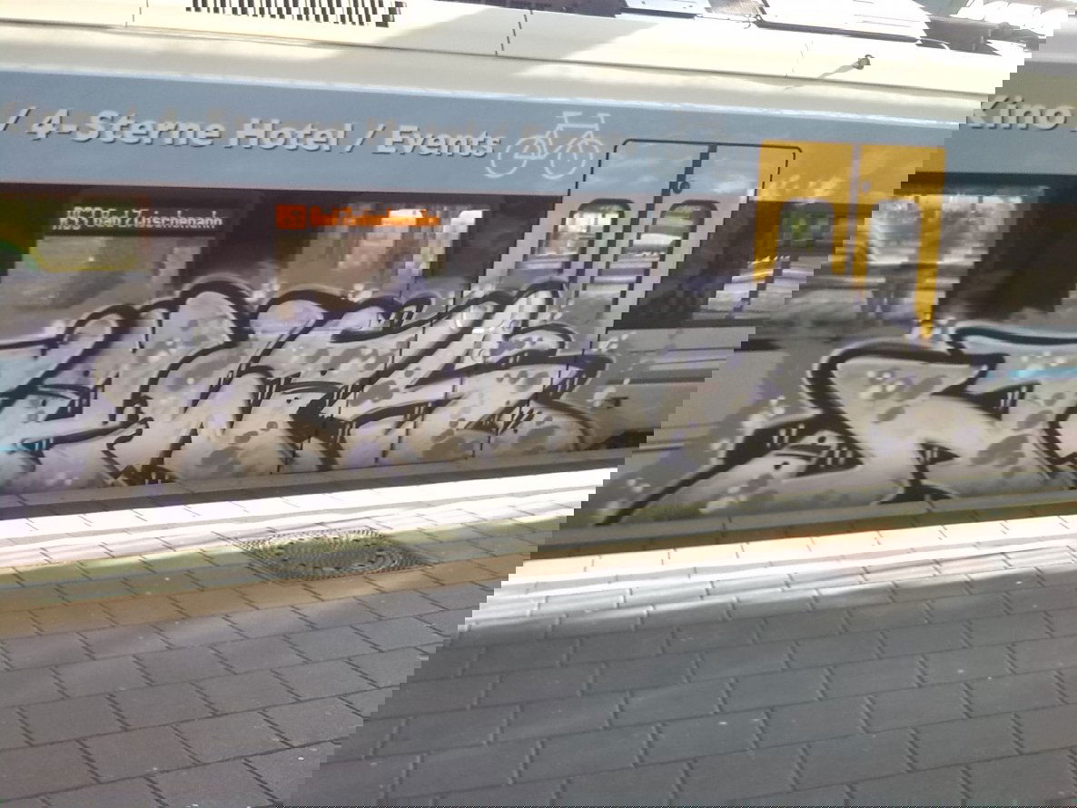 Graffiti Train in Oldenburg - Photo by tampa911 - News