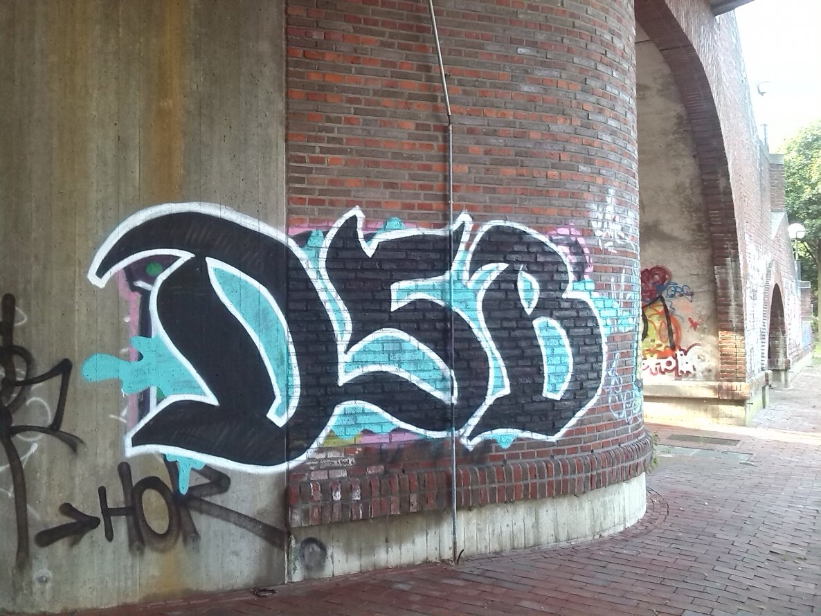 Graffiti Wall in Oldenburg - Photo by tampa911 - Dsb