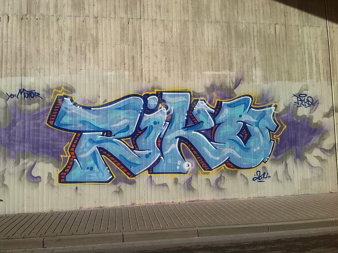 Graffiti Wall in Oldenburg - Photo by tampa911 - Riko