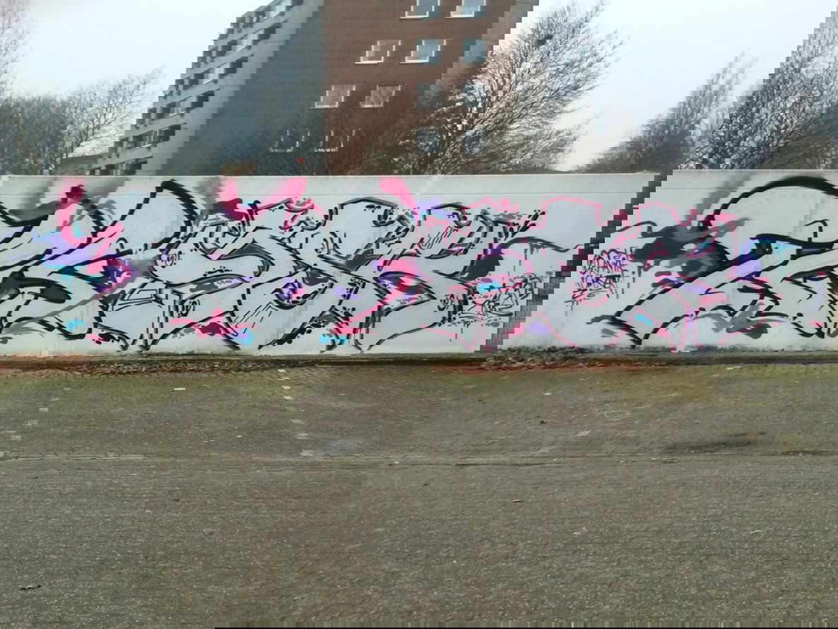Graffiti Wall in Oldenburg - Photo by tampa911 - Tgs