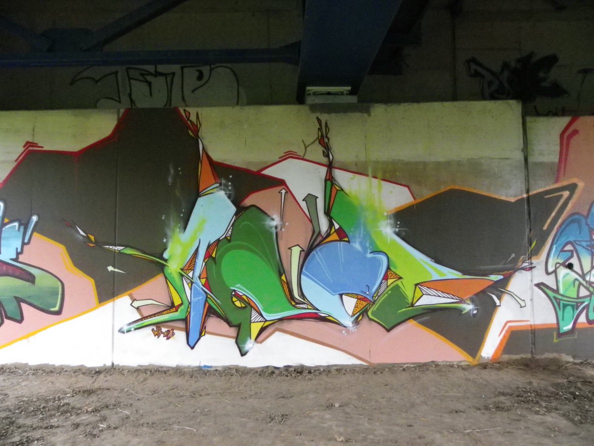 Graffiti Wall - Photo by tash75 - tash, aget (2013)