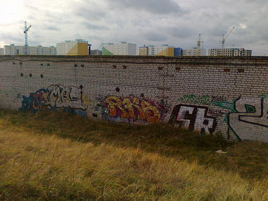 Graffiti Bombing in Nizhny Novgorod - Photo by tayko - RKS, x, 152