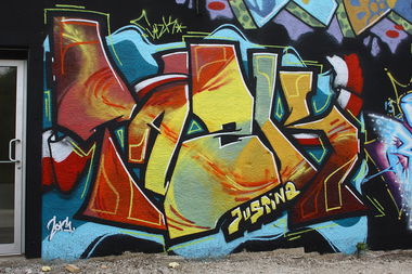 Graffiti Wall - Photo by tazkforcealpha (2013)