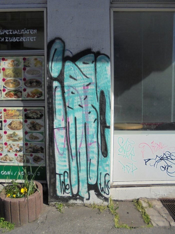 Graffiti Bombing - Photo by teaka - imc