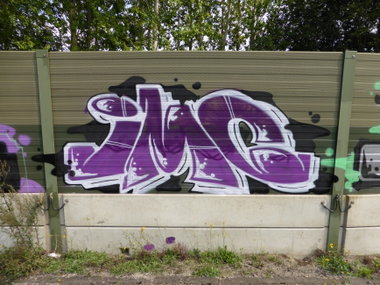 Graffiti Wall - Photo by teaka - IMC