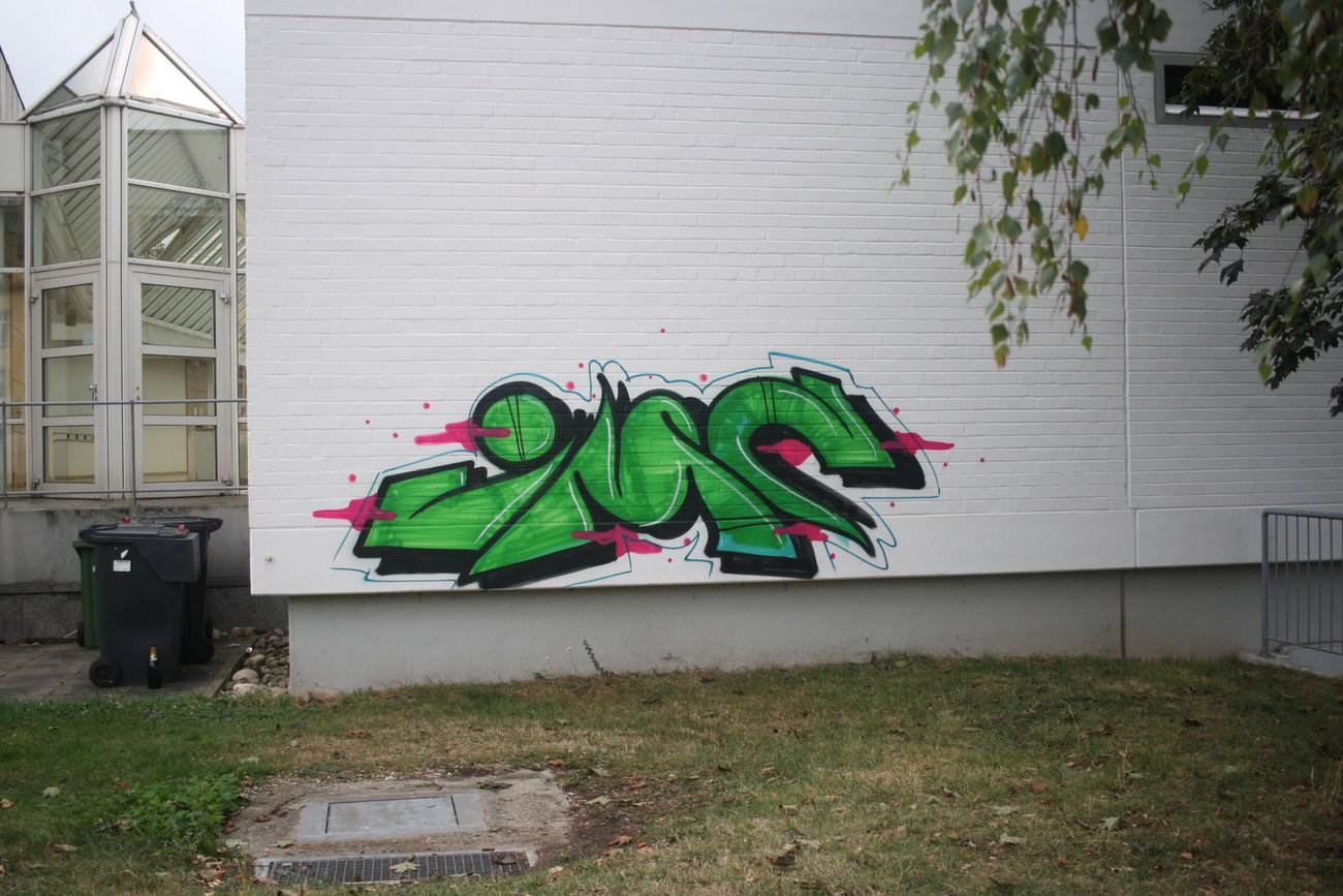 Graffiti Wall - Photo by teaka - IMC