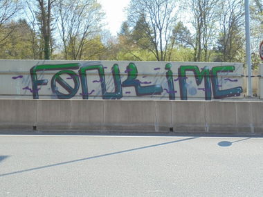 Graffiti Bombing - Photo by teaka - imc