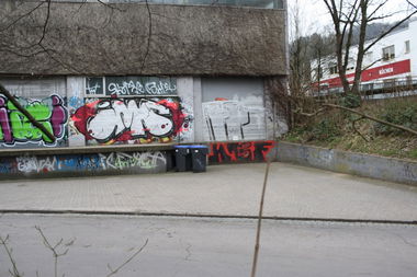 Graffiti Bombing - Photo by teaka