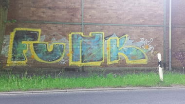 Graffiti Bombing - Photo by teaka - imc
