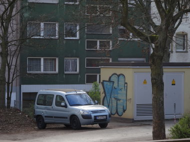 Graffiti Bombing - Photo by teaka - IMC, RMT (2013)