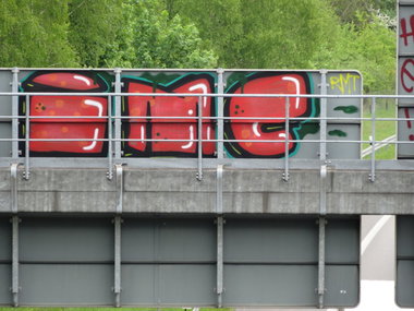 Graffiti Bombing - Photo by teaka - IMC, RMT, Fonsy (2014)