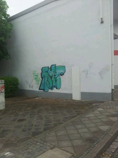 Graffiti Bombing - Photo by teaka - RMT, Ramyt (2013)
