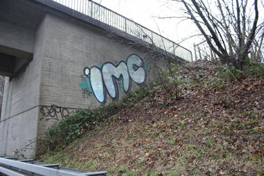 Graffiti Bombing - Photo by teaka - IMC, Solar (2014)