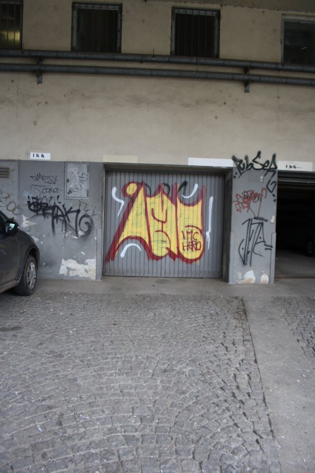 Graffiti Bombing - Photo by teaka - IMC, Hero (2014)