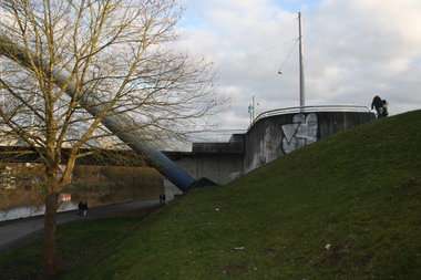 Graffiti Bombing - Photo by teaka - IM, RMT, CN (2014)