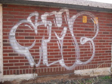 Graffiti Wall - Photo by teaka - IMC, RMT (2013)