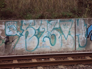 Graffiti Bombing - Photo by teaka - Sler, IMC, RMT (2012)