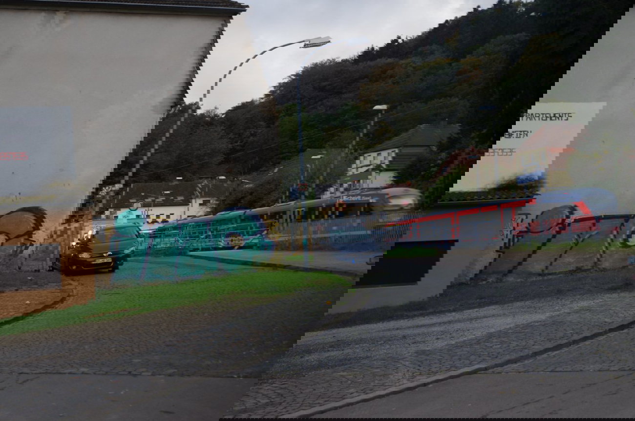 Graffiti Bombing - Photo by teaka