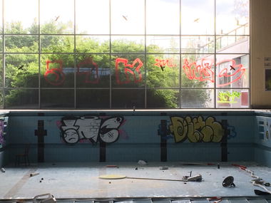 Graffiti Bombing - Photo by teaka - IMC