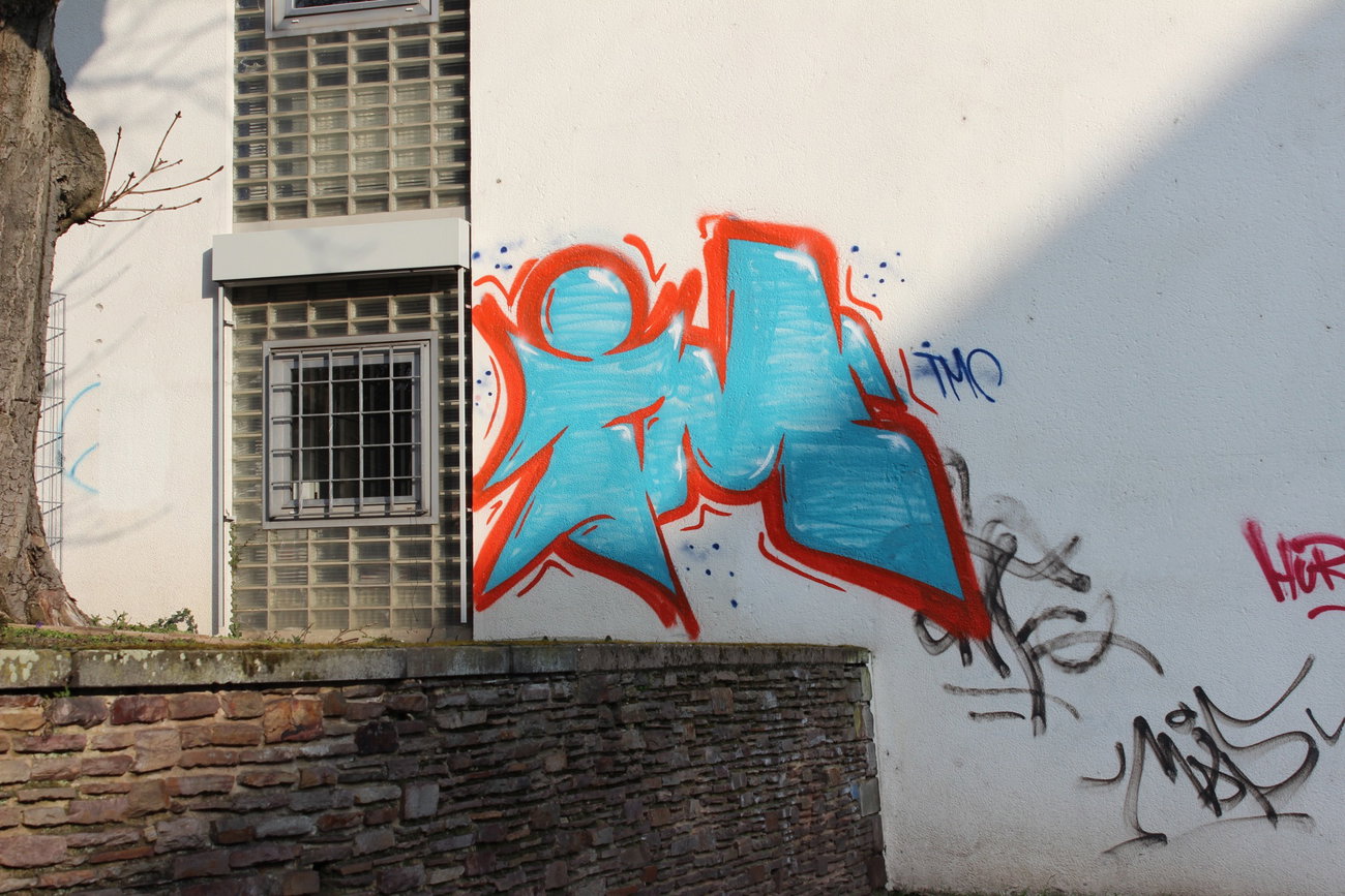 Graffiti Wall - Photo by teaka - imc