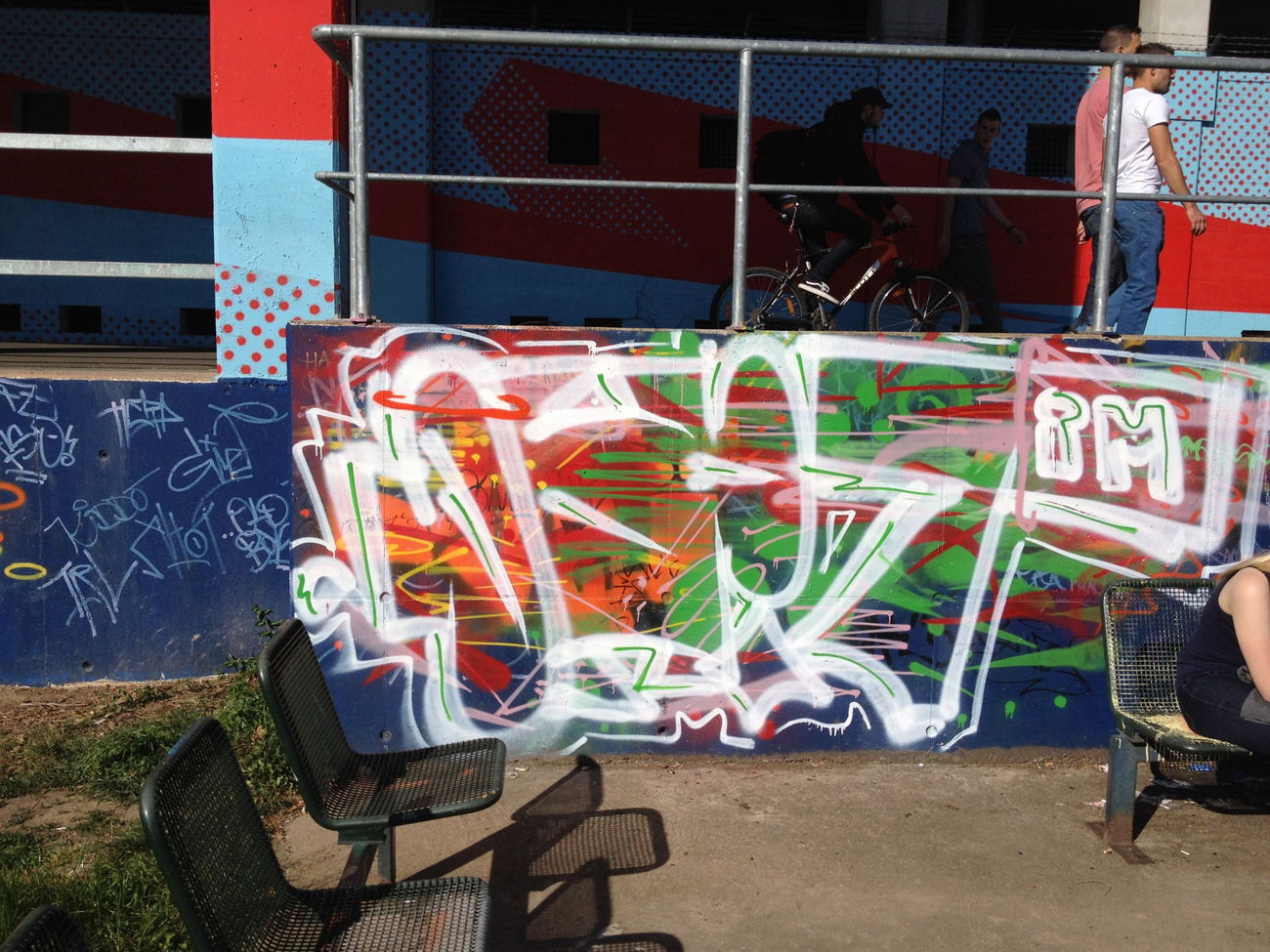 Graffiti Bombing - Photo by teaka - IMC