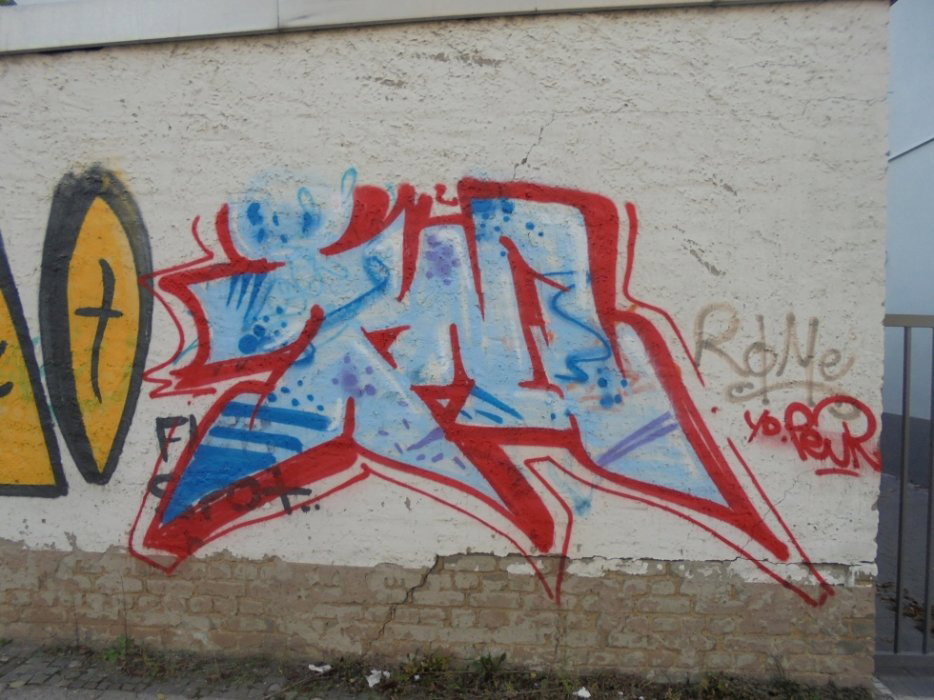 Graffiti Wall - Photo by teaka - imc
