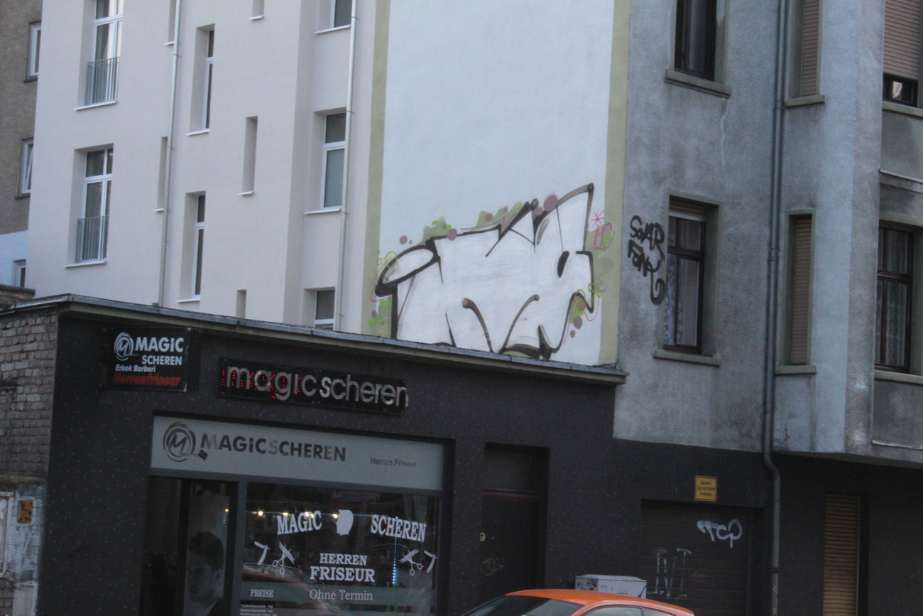 Graffiti Wall - Photo by teaka - imc