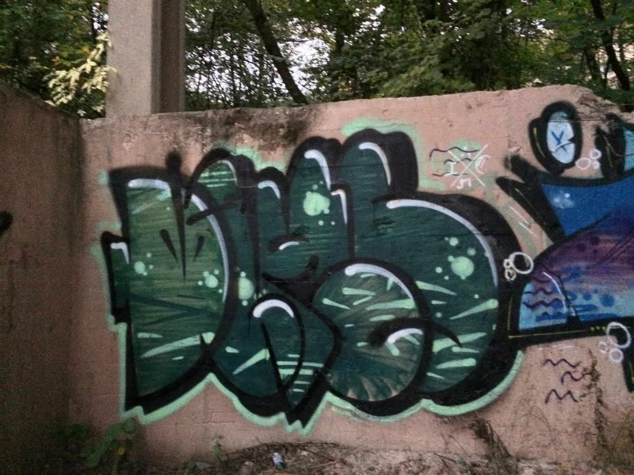 Graffiti Bombing - Photo by teaka