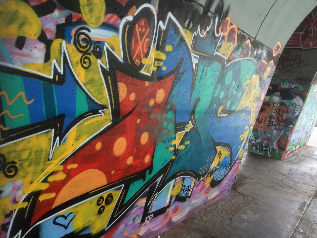 Graffiti Bombing - Photo by teaka