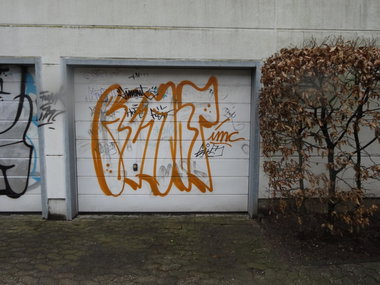 Graffiti Bombing - Photo by teaka
