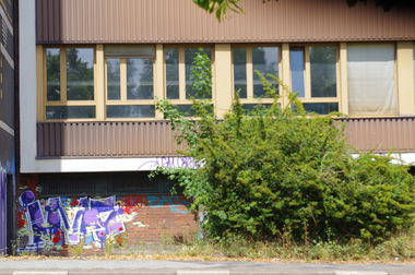 Graffiti Bombing - Photo by teaka - IMC