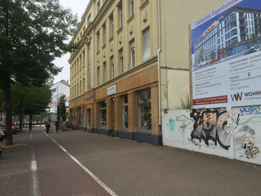 Graffiti Bombing - Photo by teaka