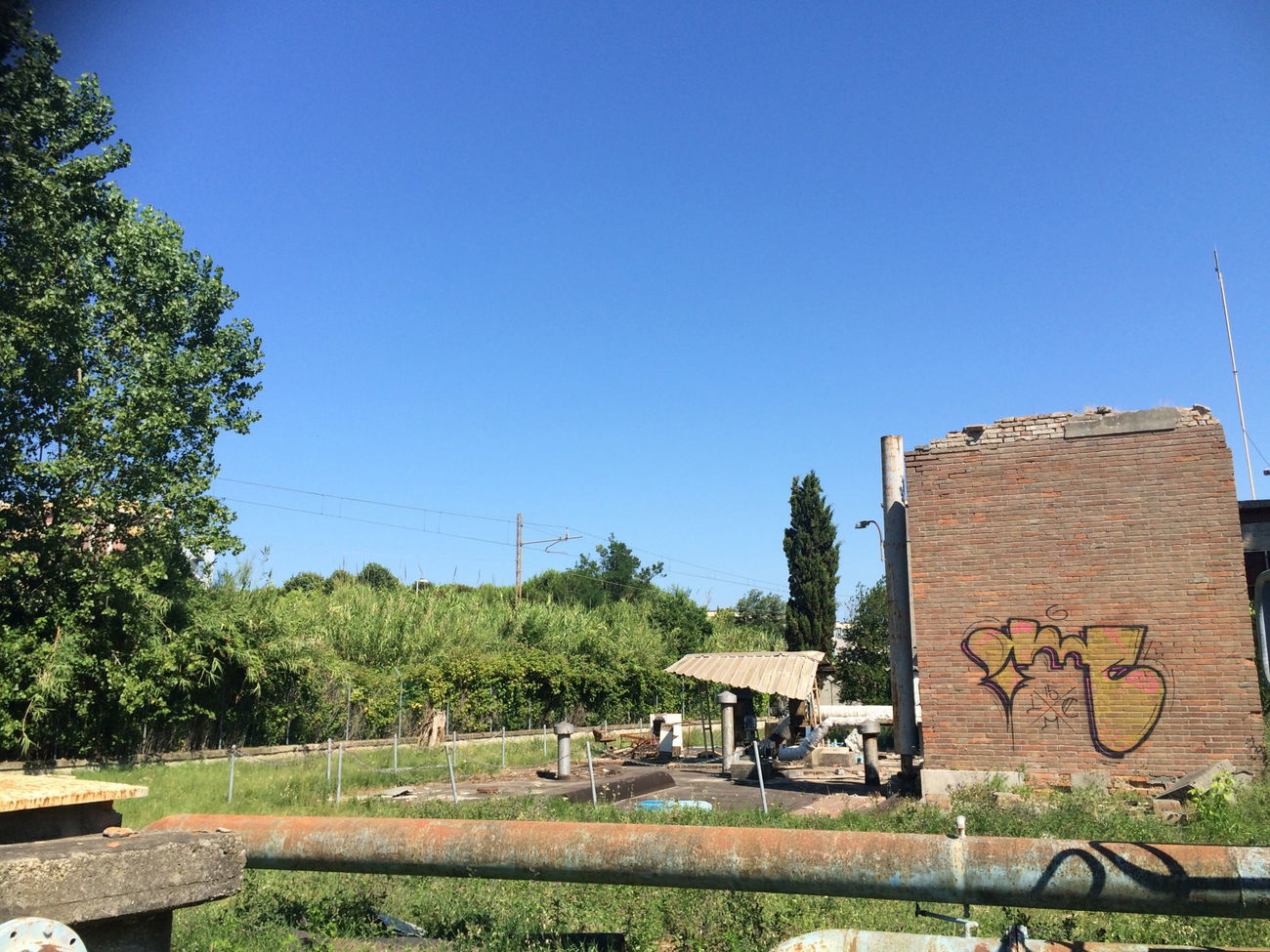 Graffiti Bombing - Photo by teaka - IMC