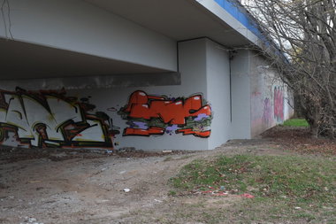 Graffiti Bombing - Photo by teaka