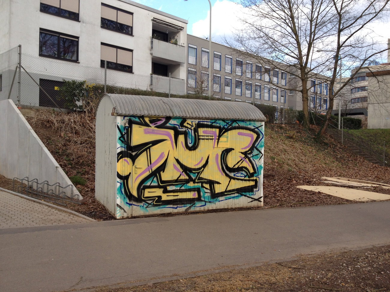 Graffiti Bombing - Photo by teaka - IMC