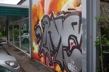 Graffiti Bombing - Photo by teaka - IMC