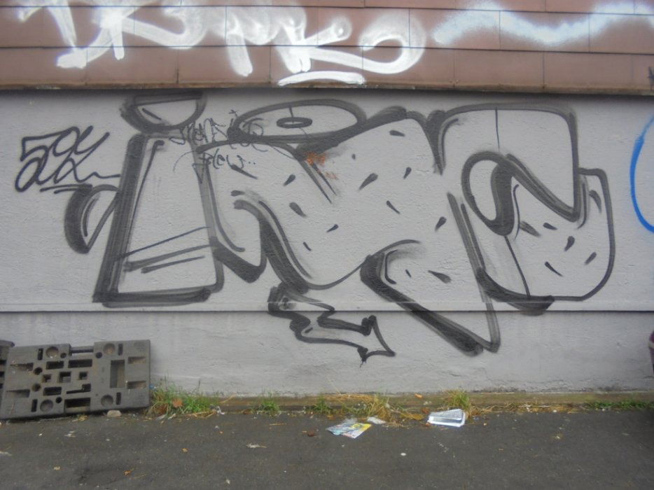 Graffiti Wall - Photo by teaka - imc